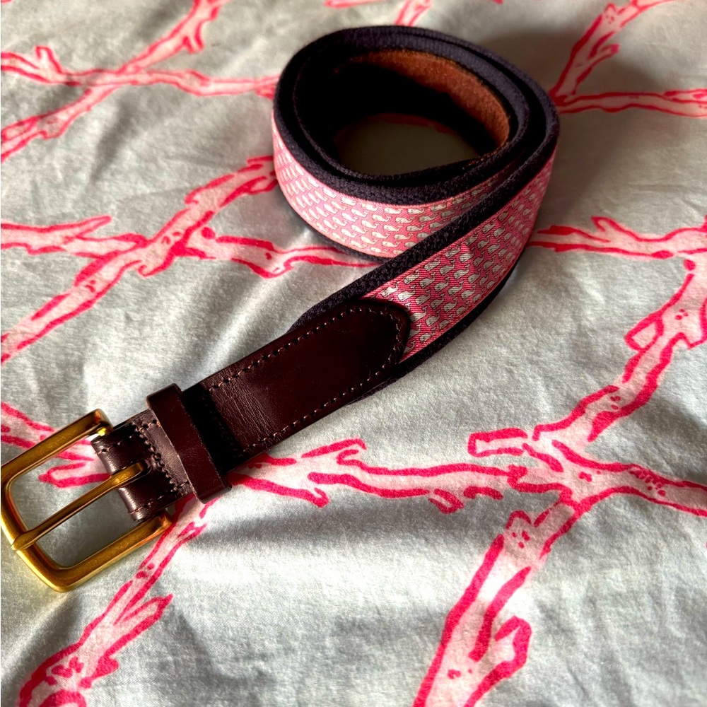 Vineyard Vines Pink & Navy Whale Belt